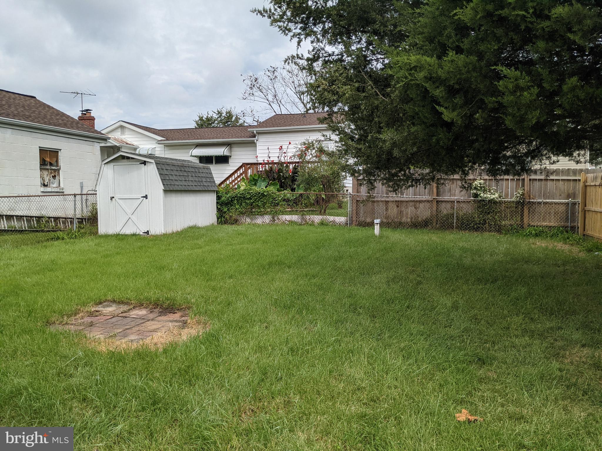 1613 Midland Road Edgewater, MD 21037 - Photo 10 of 13 backyard with shed