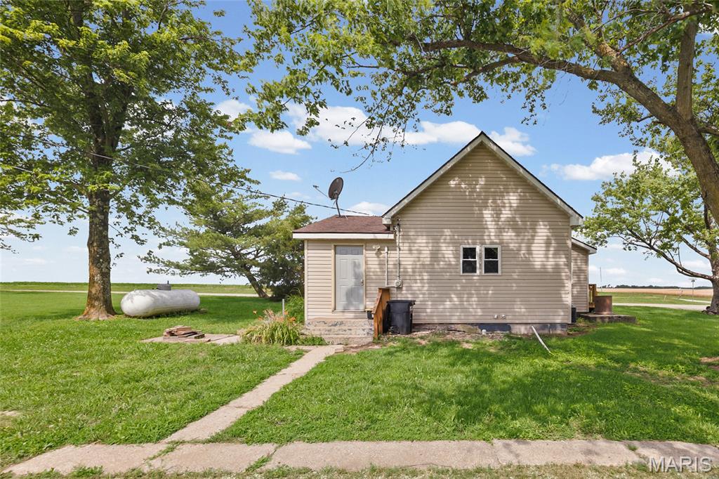3914 New Church Road Pinckneyville, IL 62274 - Photo 3 of 24