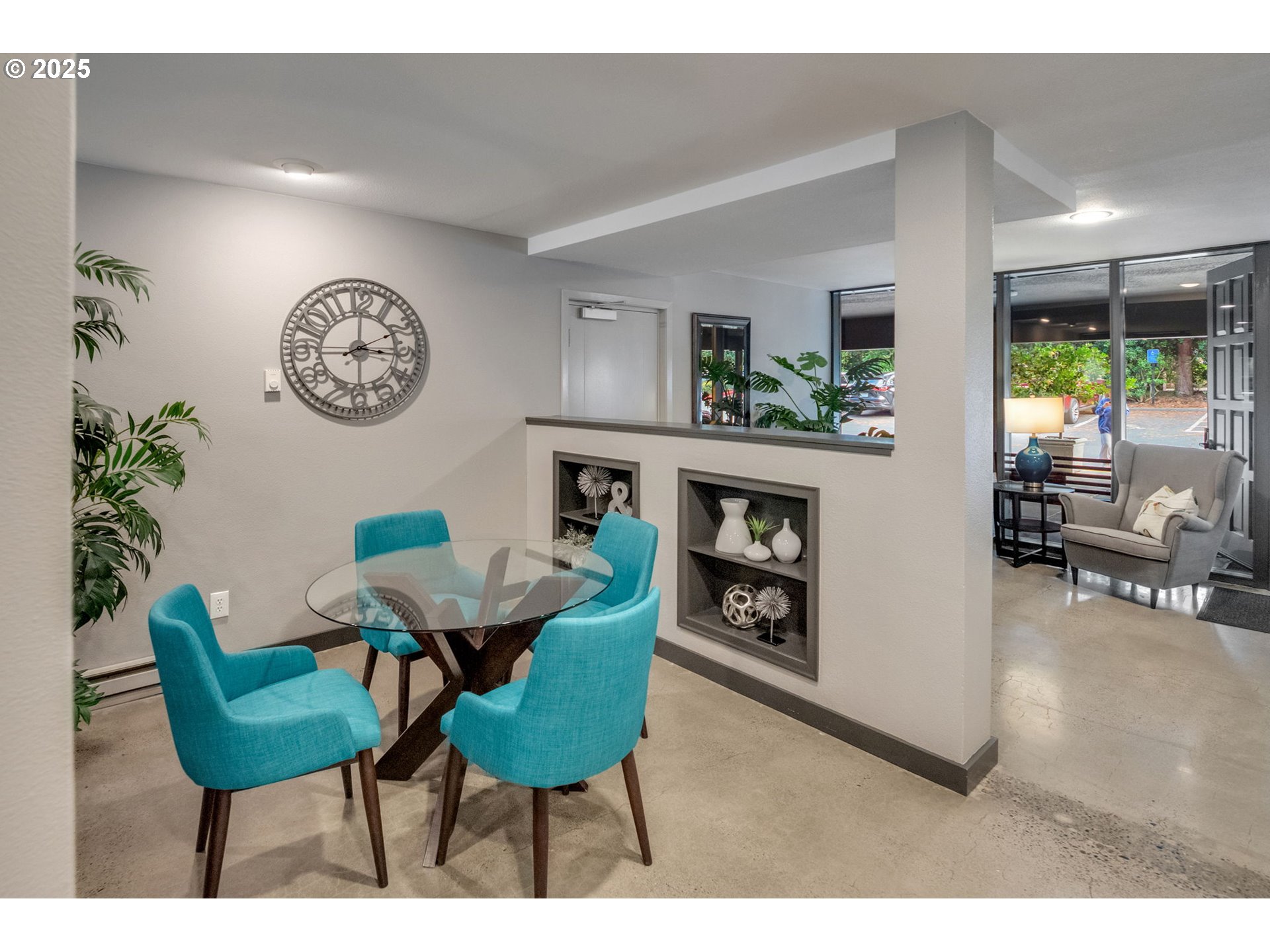 200 Southwest Burnham Road, Unit 200 Lake Oswego, OR 97034 - Photo 6 of 46