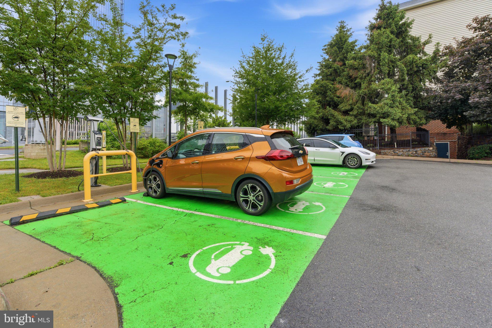 1580 Spring Gate Dr., Unit 4303 McLean, VA 22102 - Photo 34 of 41 Eco-friendly parking for electric cars.