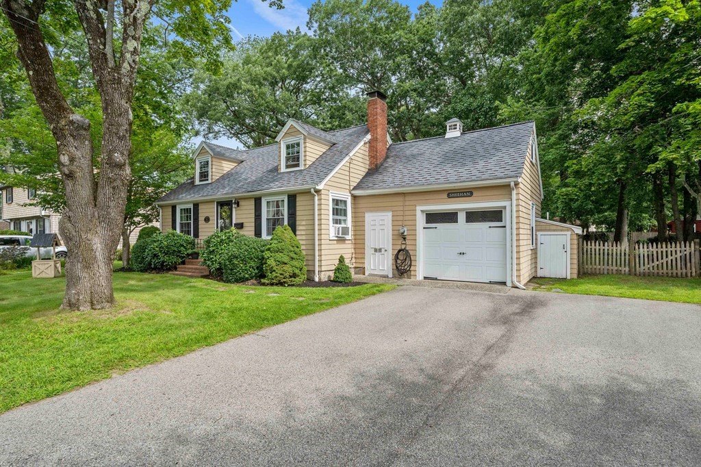 11 Durant Road Weymouth, MA 02190 - Photo 13 of 38 Gallery Image 13