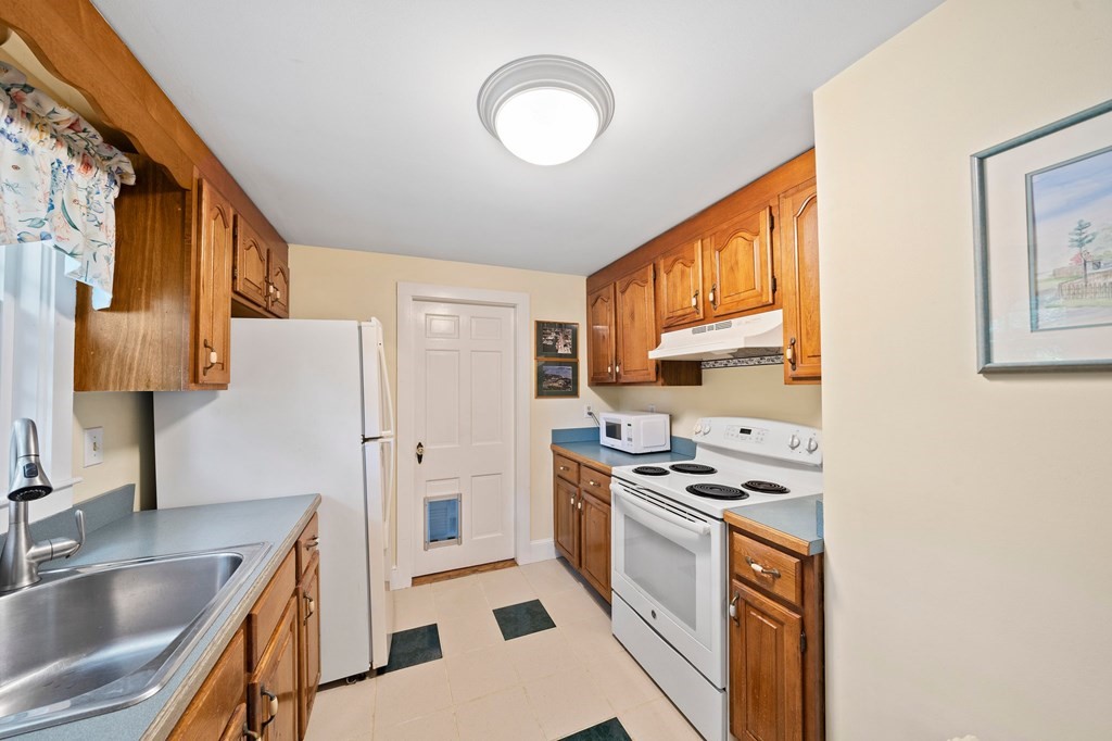 11 Durant Road Weymouth, MA 02190 - Photo 15 of 38 Gallery Image 15