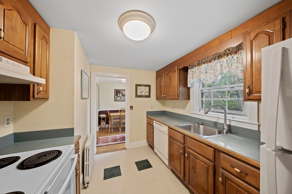 11 Durant Road Weymouth, MA 02190 - Photo 16 of 38 Gallery Image 16