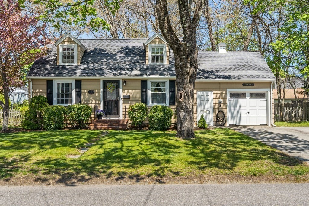 11 Durant Road Weymouth, MA 02190 - Photo 2 of 38 Gallery Image 2