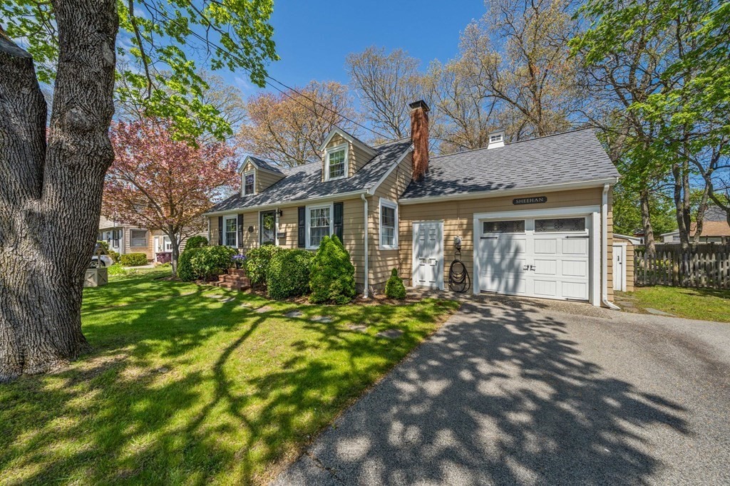 11 Durant Road Weymouth, MA 02190 - Photo 5 of 38 Gallery Image 5