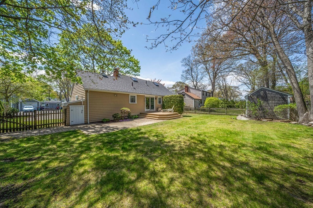 11 Durant Road Weymouth, MA 02190 - Photo 6 of 38 Gallery Image 6