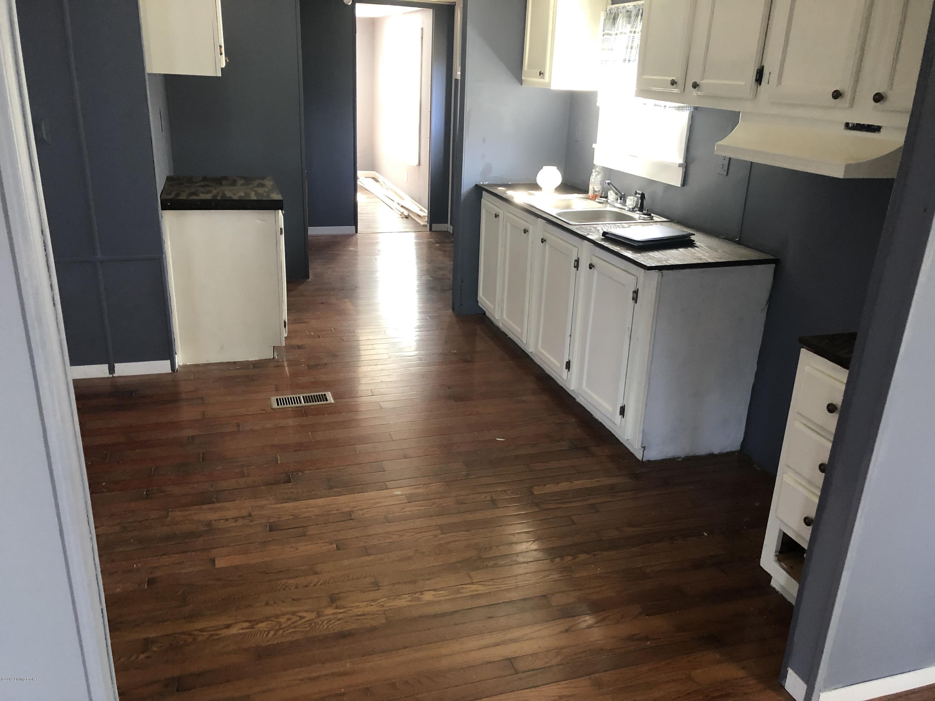 1020 Cedar Flat Curtis Road Edmonton, KY 42129 - Photo 2 of 12 IMG_1101