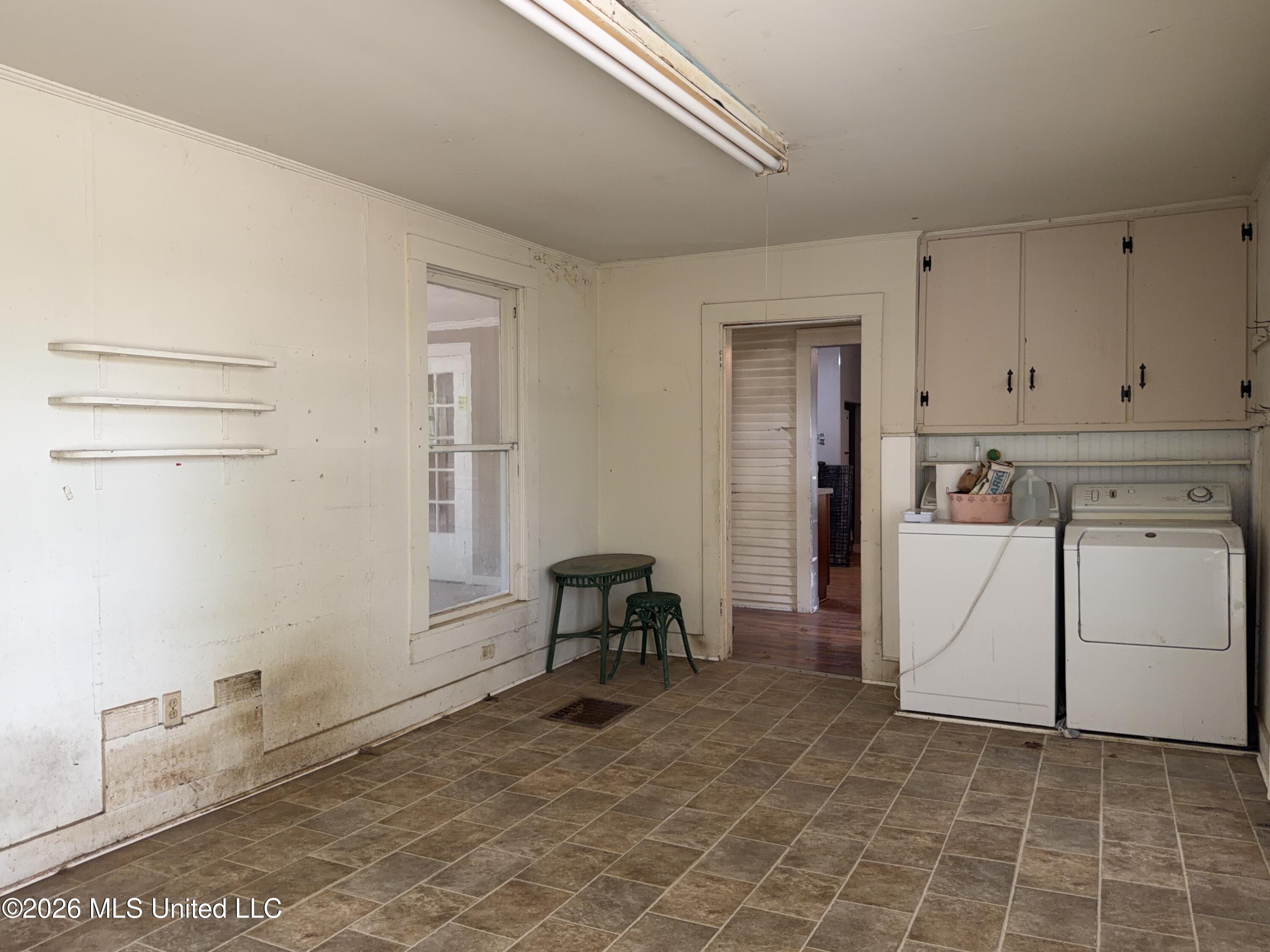 9361 Pigeon Roost Road Olive Branch, MS 38654 - Photo 21 of 34 Laundry 2