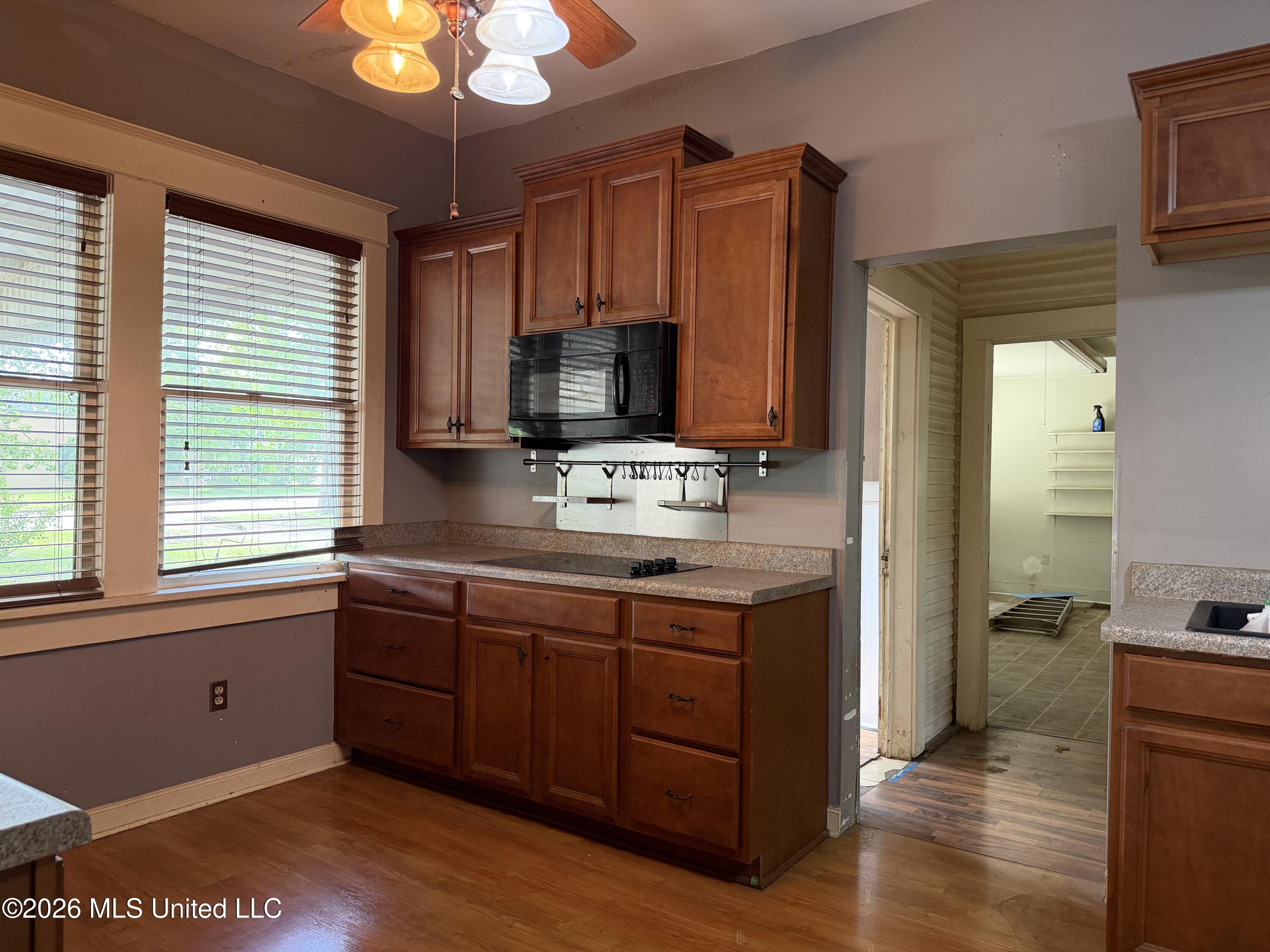 9361 Pigeon Roost Road Olive Branch, MS 38654 - Photo 8 of 34 Kitchen