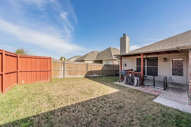 $280,000 | 2937 Mayfair Lane, Lancaster, TX 75134