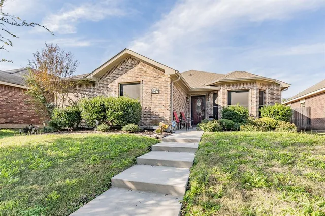 $280,000 | 2937 Mayfair Lane, Lancaster, TX 75134