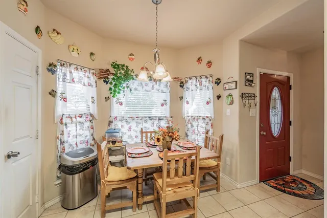 $280,000 | 2937 Mayfair Lane, Lancaster, TX 75134