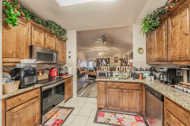 $280,000 | 2937 Mayfair Lane, Lancaster, TX 75134