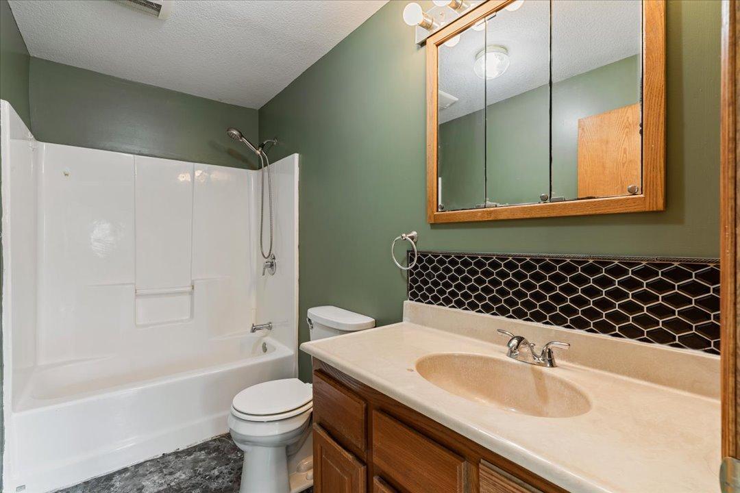711 Southeast 13th Street Brainerd, MN 56401 - Photo 10 of 27