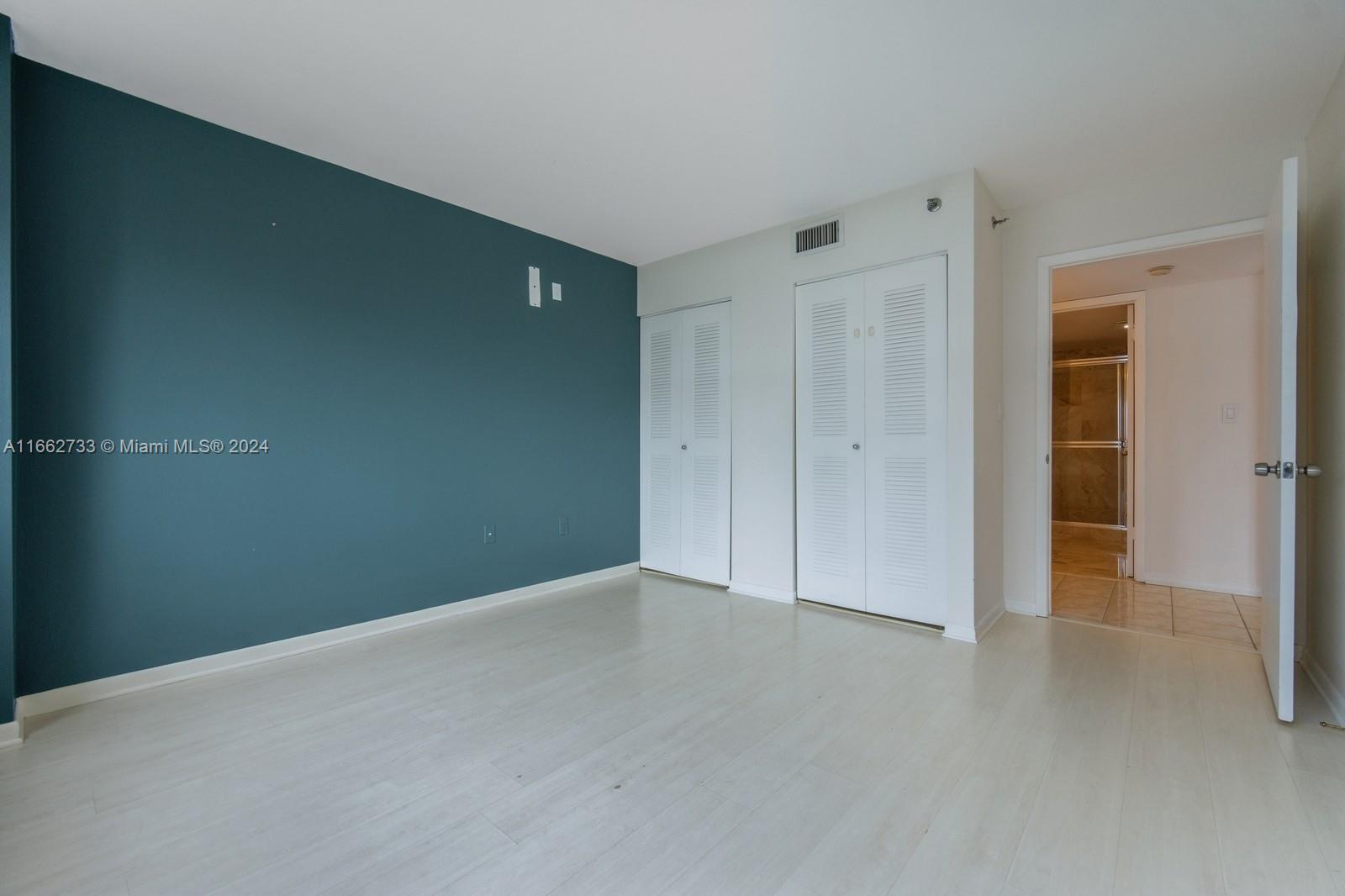 540 Brickell Key Drive, Unit 1413 Miami, FL 33131 - Photo 18 of 19 Gallery Image 18