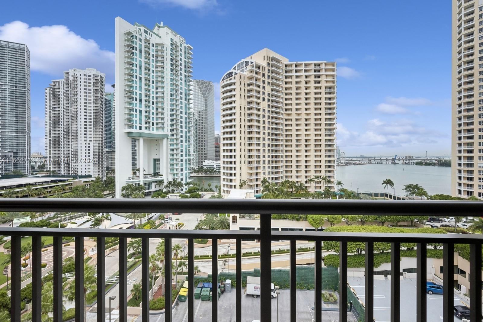 540 Brickell Key Drive, Unit 1413 Miami, FL 33131 - Photo 2 of 19 Gallery Image 2