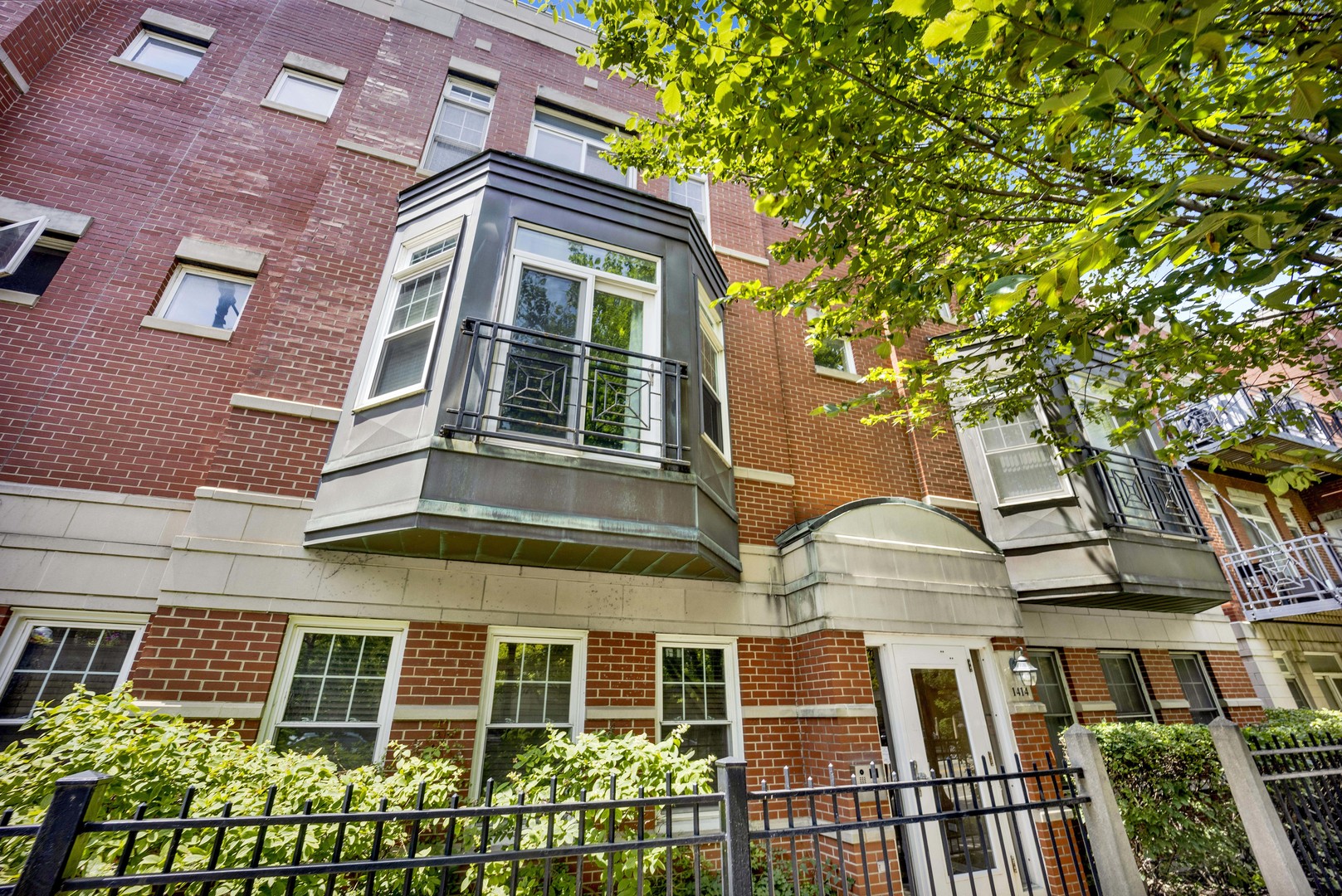 1414 South Halsted Street, Unit 3A Chicago, IL 60607 - Photo 2 of 62 front view of a building