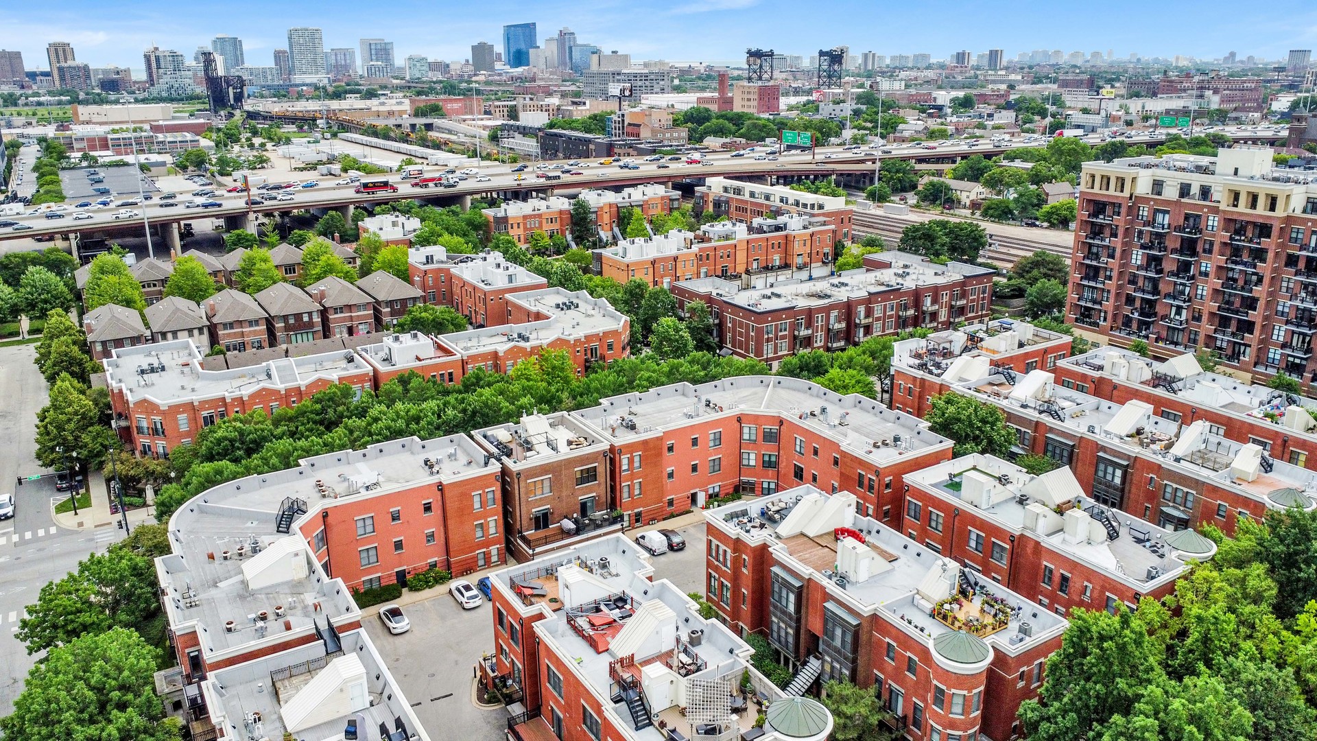 1414 South Halsted Street, Unit 3A Chicago, IL 60607 - Photo 49 of 62 an aerial view of a city