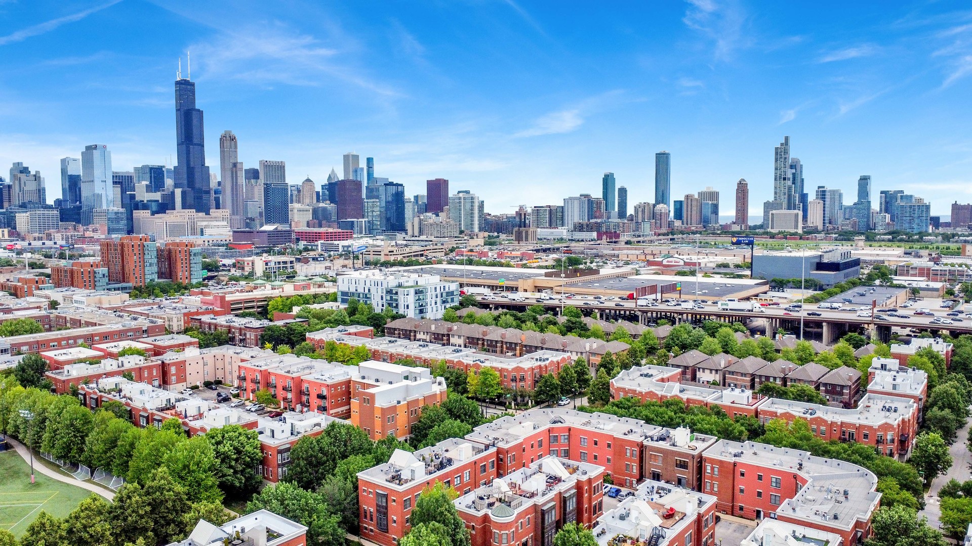 1414 South Halsted Street, Unit 3A Chicago, IL 60607 - Photo 58 of 62 a view of a city with tall buildings