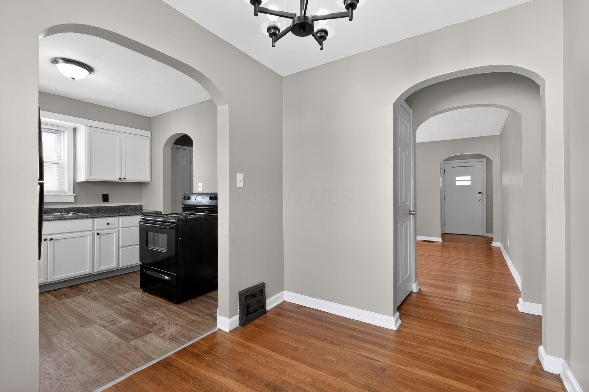 691 South Hampton Road Columbus, OH 43213 - Photo 18 of 35 Gallery Image 18