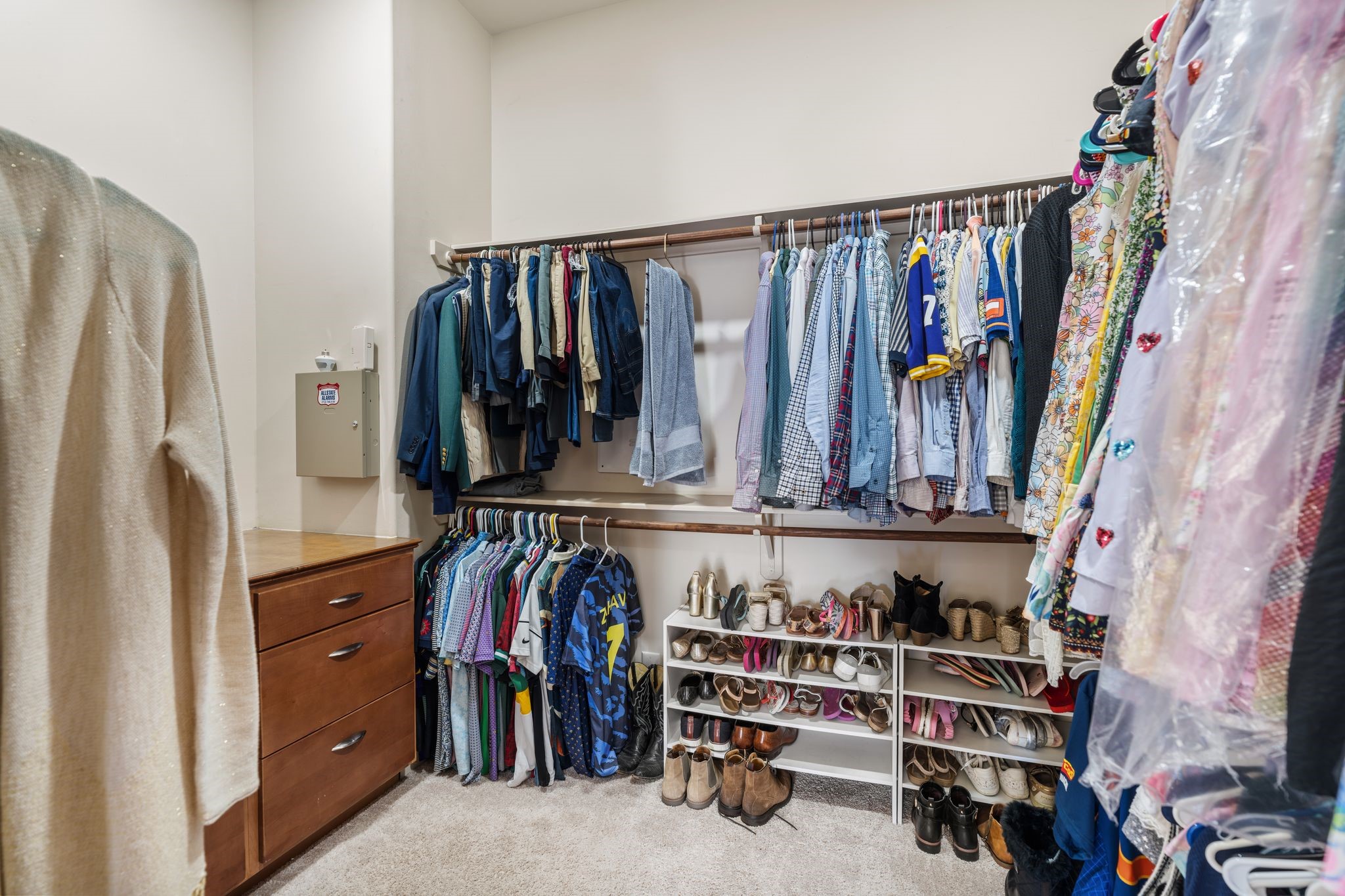 5203 Lillian Street Houston, TX 77007 - Photo 19 of 36 Massive walk in closet!