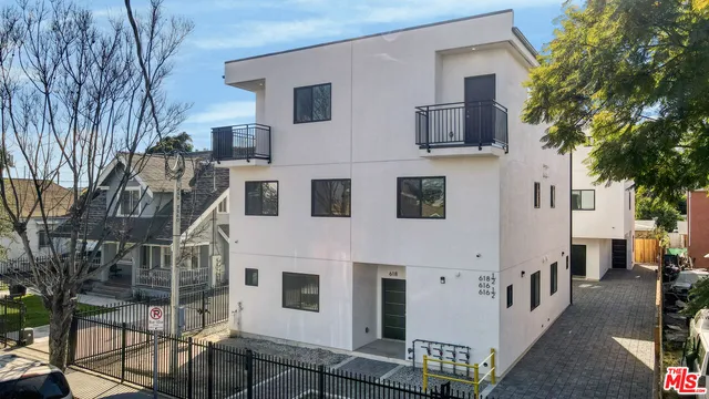 a view of a large white building