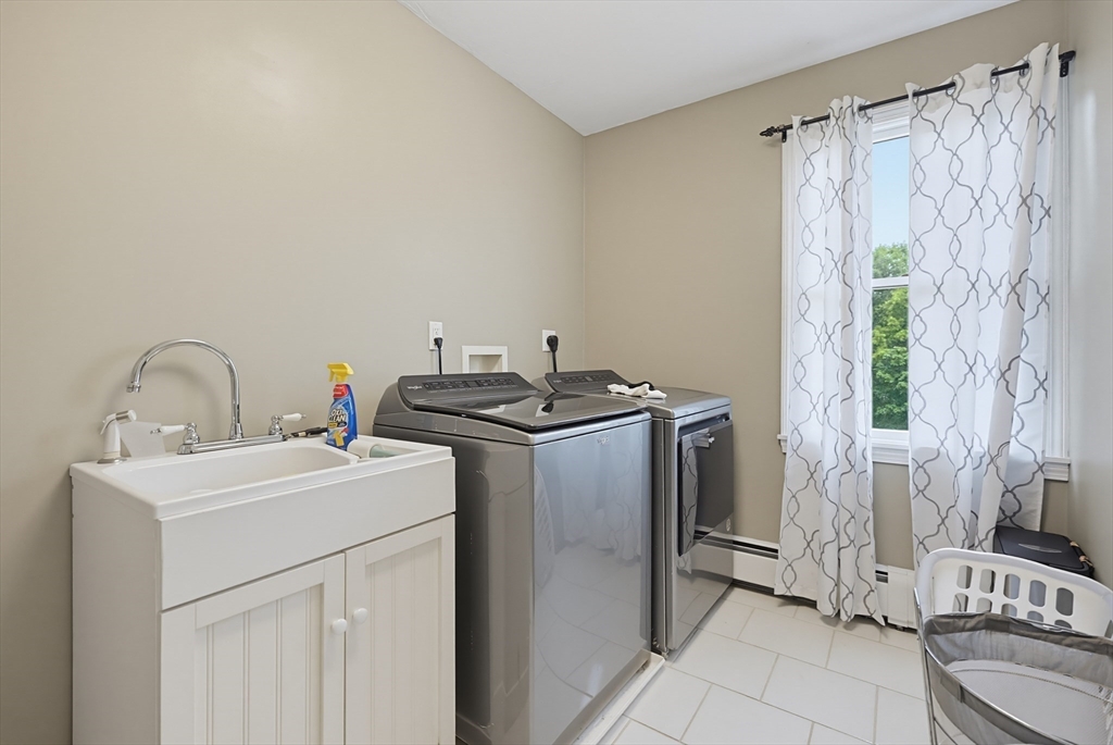 24 Rhodes Street Plainville, MA 02762 - Photo 27 of 42