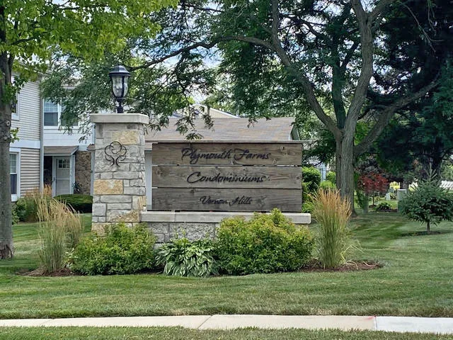 $1,900 | 368 Farmingdale Circle, Unit 368, Vernon Hills, IL 60061