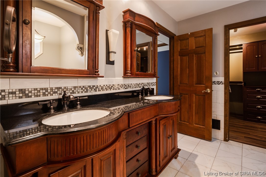 6103 Randa Lee Court Georgetown, IN 47122 - Photo 51 of 78