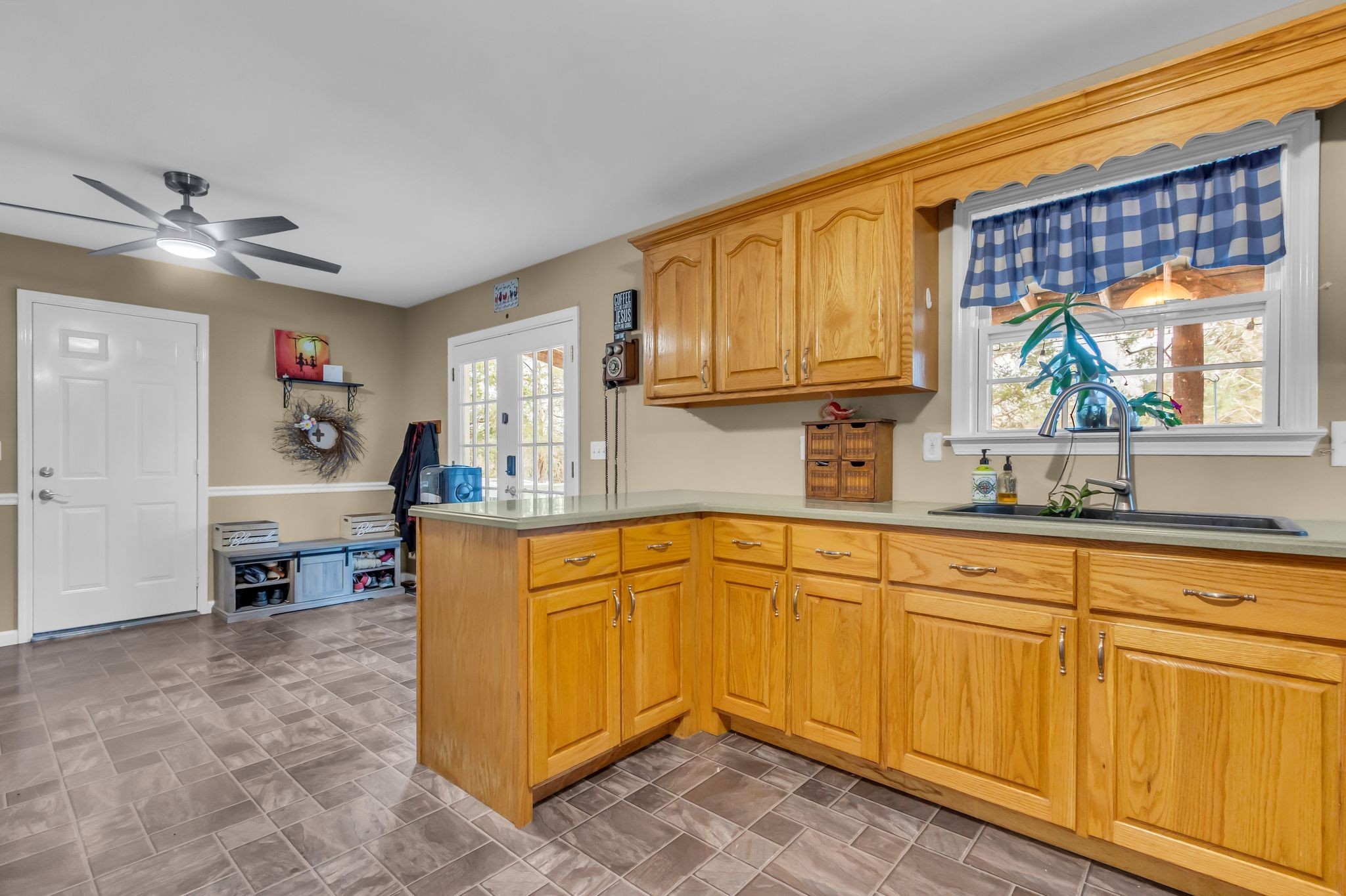 4897 Pyles Road Chapel Hill, TN 37034 - Photo 13 of 37