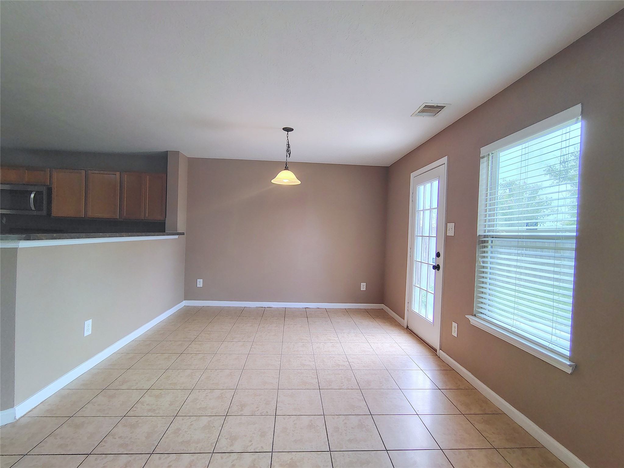 1206 Larks Trace Lane Houston, TX 77090 - Photo 7 of 20
