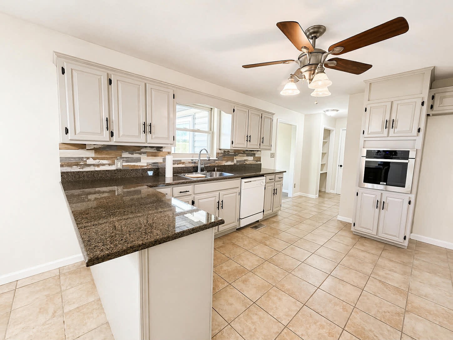 1240 Centerpoint Road Decatur, TN 37322 - Photo 14 of 50 Gallery Image 14