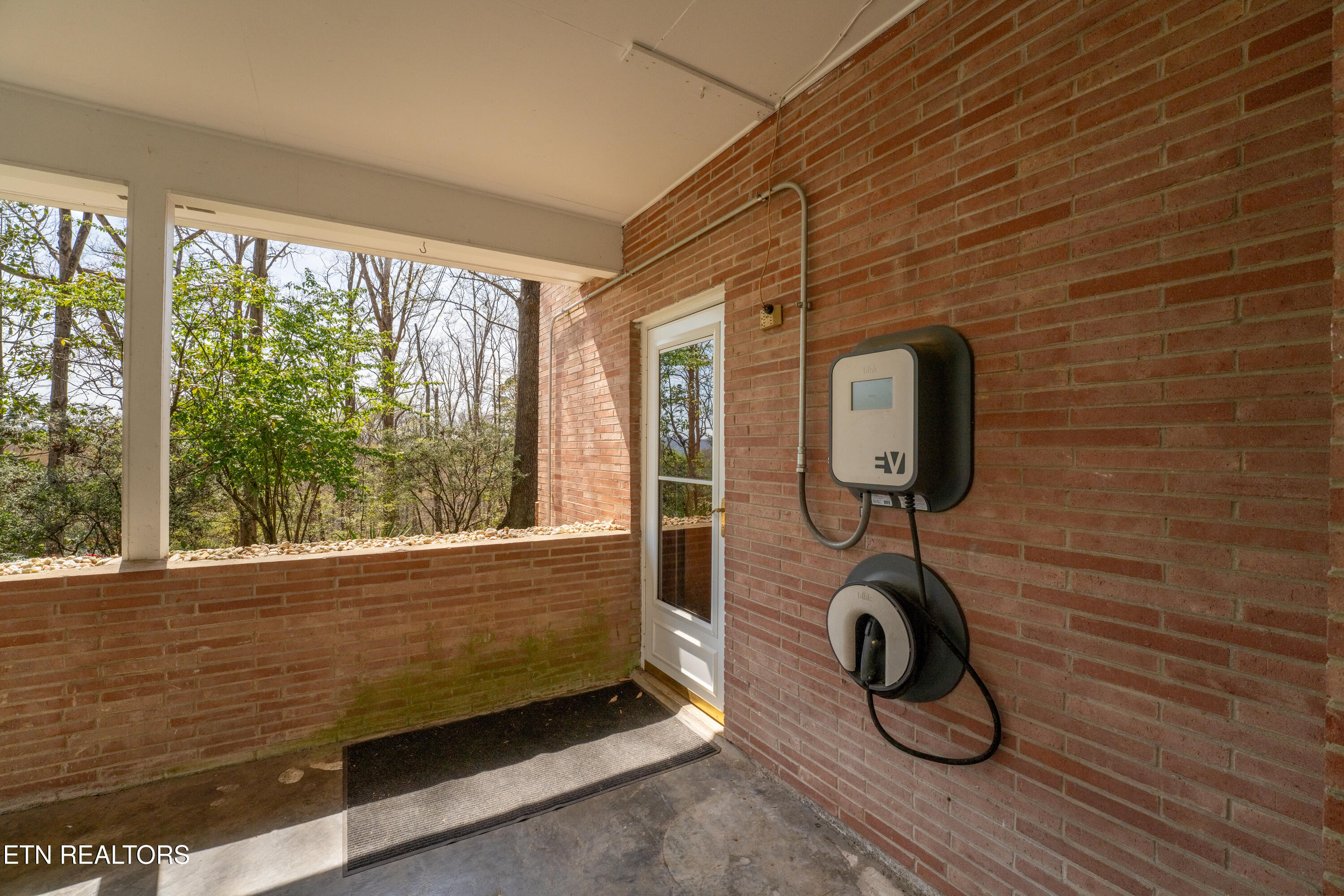 106 Disston Road Oak Ridge, TN 37830 - Photo 27 of 35 Disston EV charger
