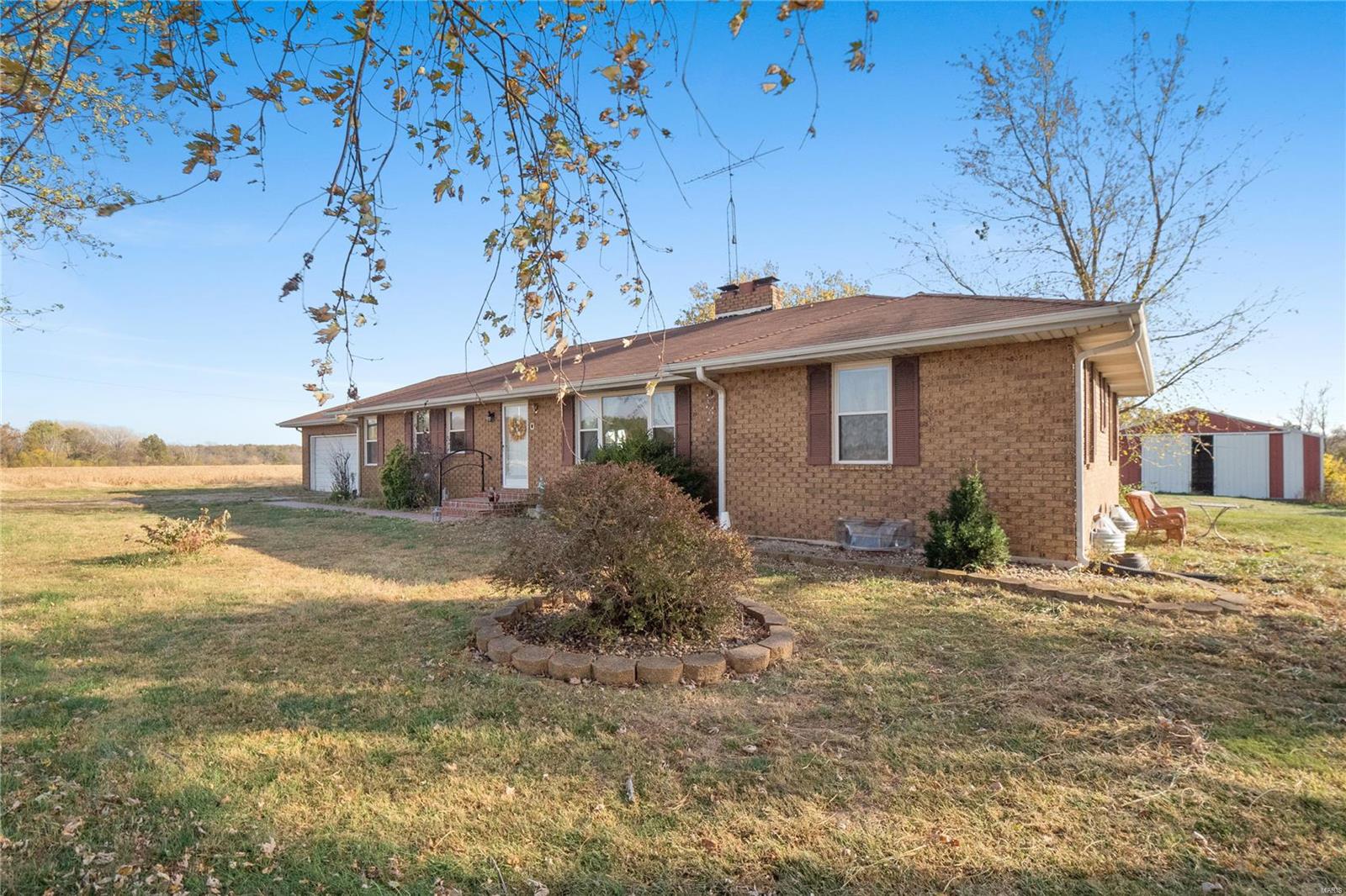 1652 Red Stripe Road Odin, IL 62870 - Photo 25 of 43