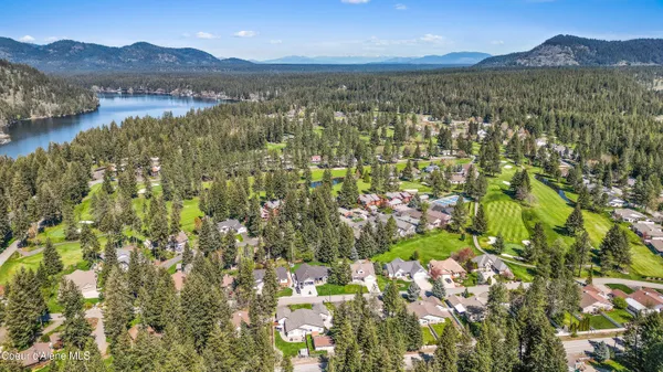 $395,000 | 5299 West Green Court, Unit 11, Rathdrum, ID 83858