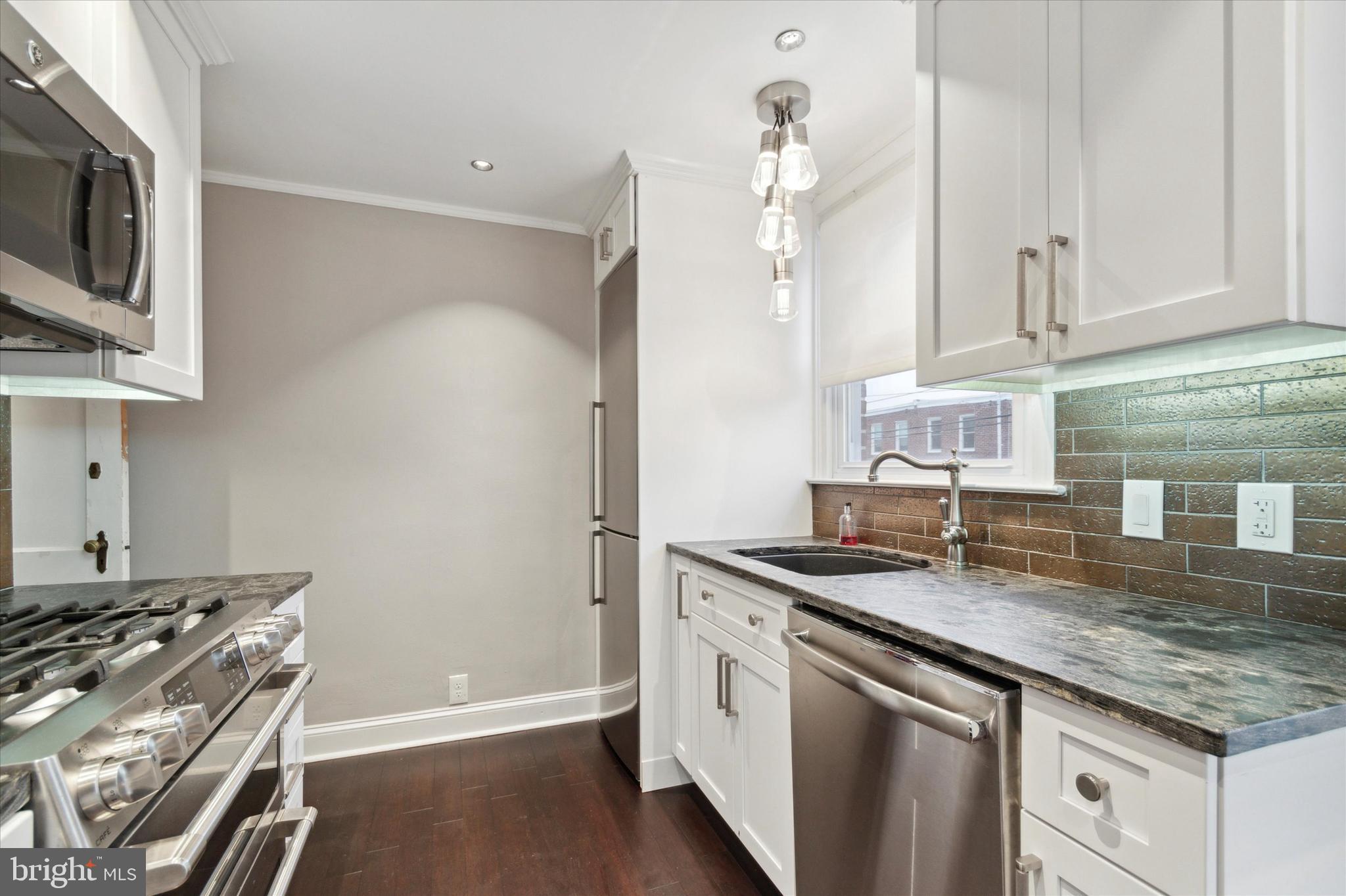174 Marshall Road Lansdowne, PA 19050 - Photo 10 of 19 Kitchen