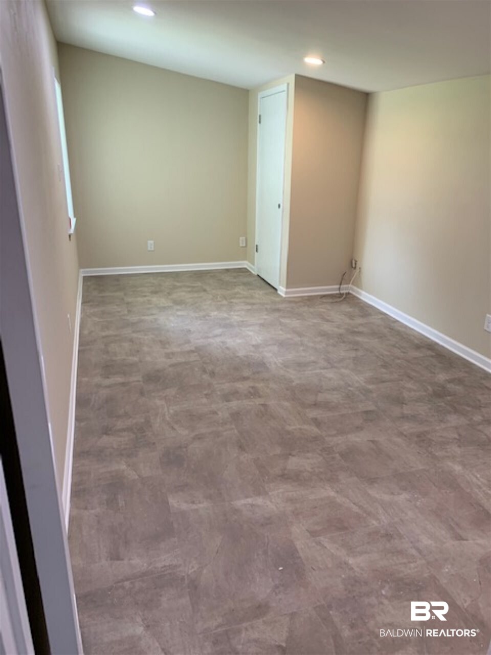 2314 Boykin Boulevard Mobile, AL 36605 - Photo 4 of 15