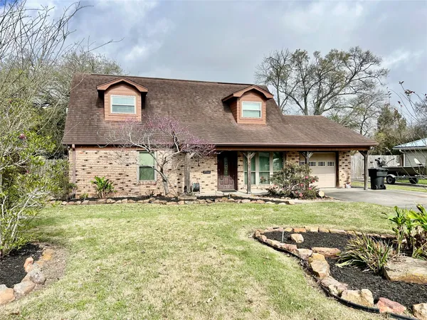 $269,000 | 3308 Avenue B, Nederland, TX 77627