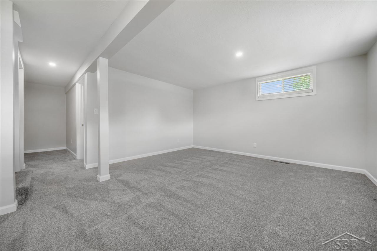 4664 Locust Road Saginaw, MI 48604 - Photo 26 of 39 50024908-25.JPG