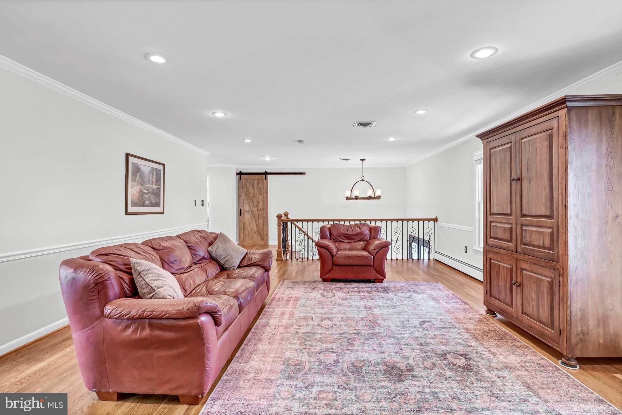 9621 Atwood Road Vienna, VA 22182 - Photo 5 of 99