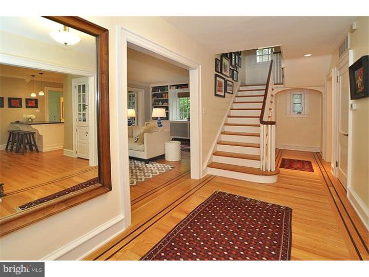 137 Hewett Road Wyncote, PA 19095 - Photo 3 of 22