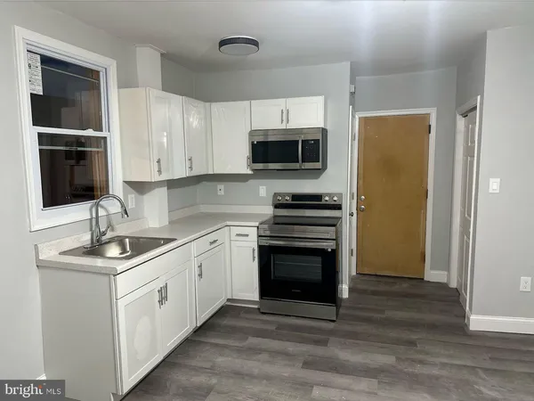 $900 | 1913 South 20th Street, Unit 4, Philadelphia, PA 19145