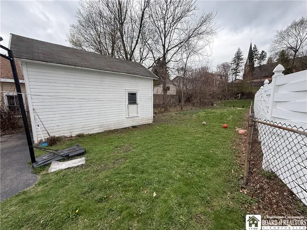 $159,900 | 28 Cleveland Avenue, Pomfret, NY 14063