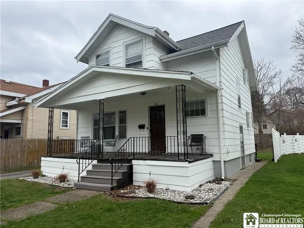 $159,900 | 28 Cleveland Avenue, Pomfret, NY 14063