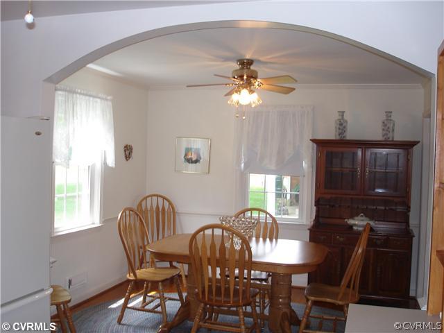 10517 Ashburn Road North Chesterfield, VA 23235 - Photo 4 of 9 Kitchen