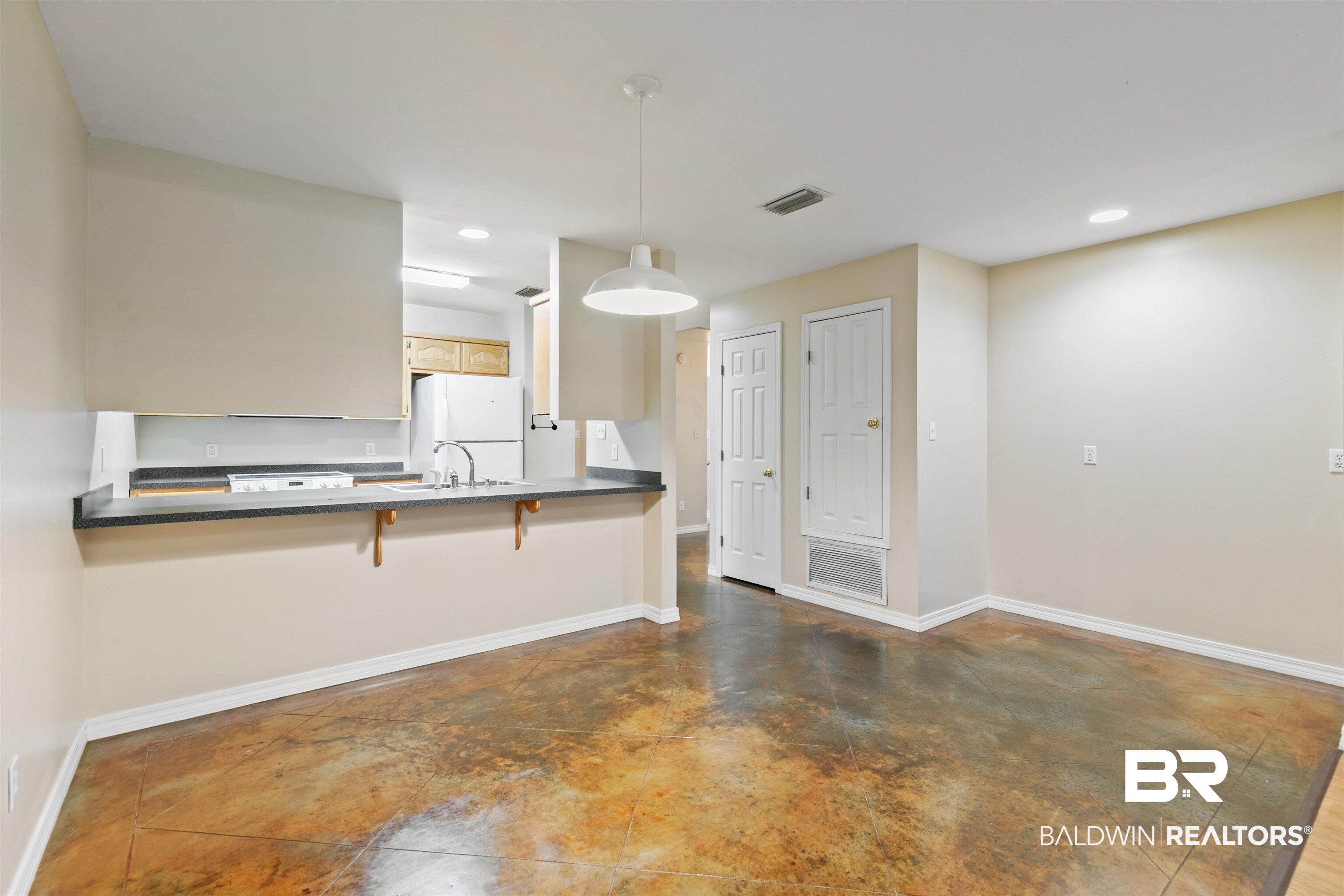 16985 Highway 104 Silverhill, AL 36576 - Photo 13 of 47