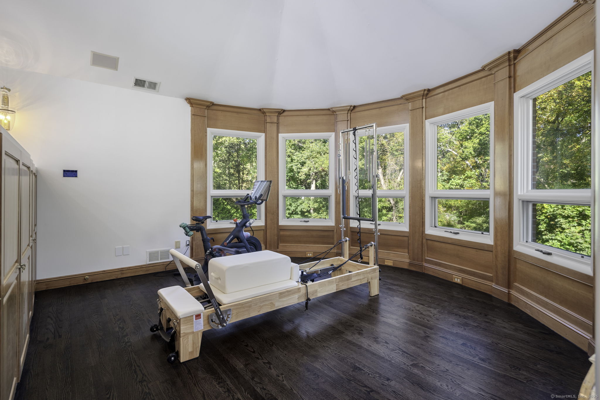 177 Long Close Road Stamford, CT 06902 - Photo 25 of 40