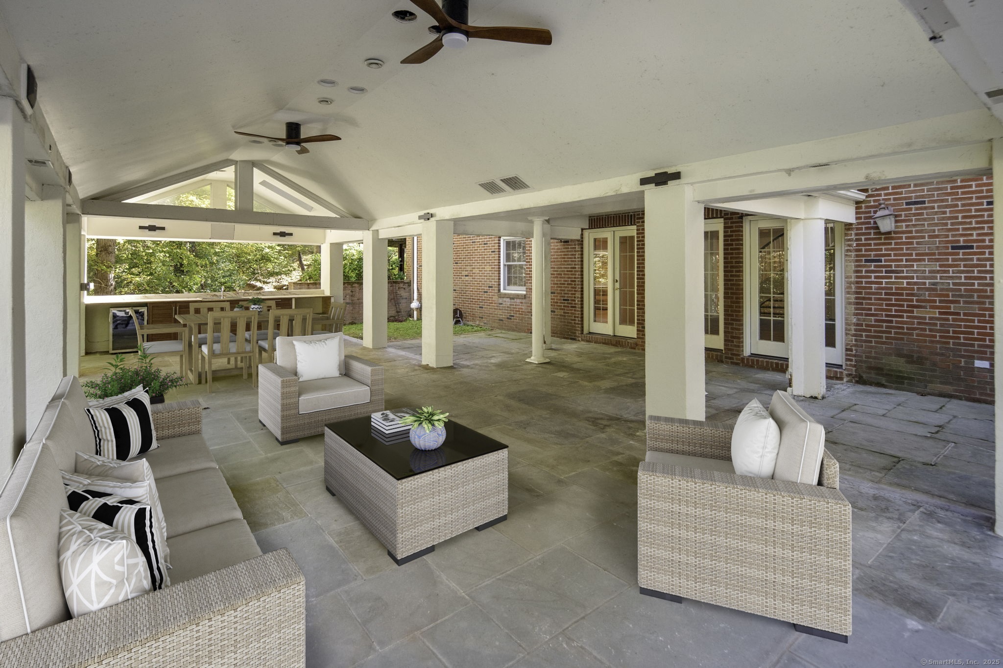 177 Long Close Road Stamford, CT 06902 - Photo 36 of 40