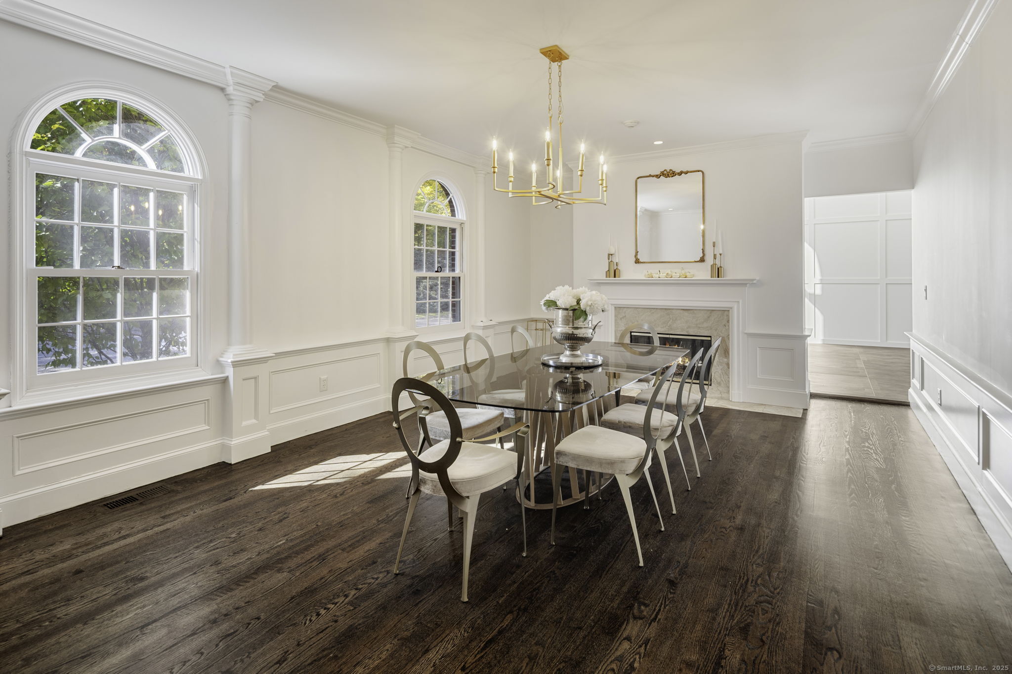 177 Long Close Road Stamford, CT 06902 - Photo 7 of 40