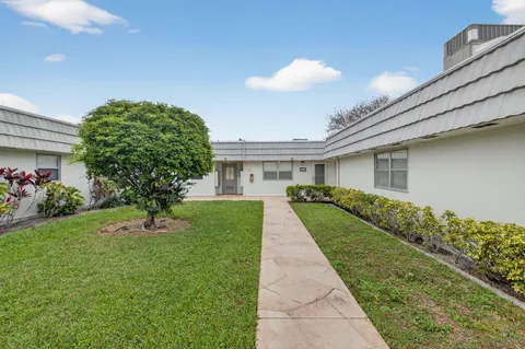 $75,000 | 158 Valencia Drive, Delray Beach, FL 33446